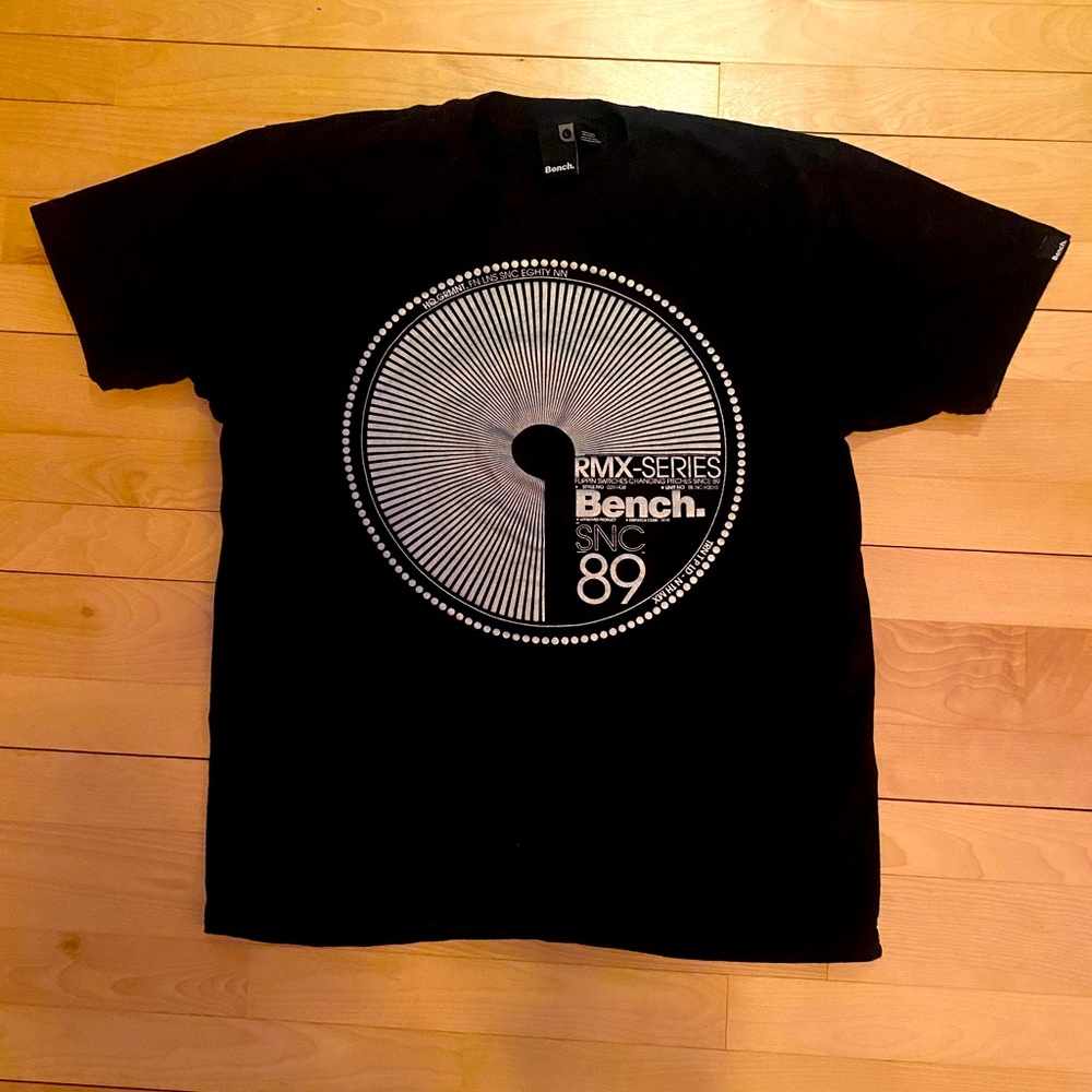 BENCH - Men’s short-sleeve tee, size L